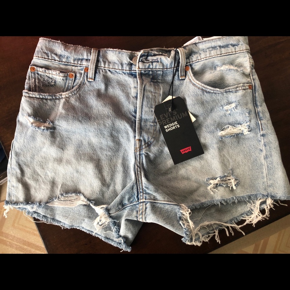 Levi’s Premium Wedgie Shorts *rare*
